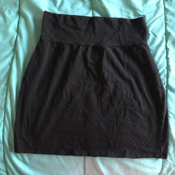 PINK Victoria's Secret Dresses & Skirts - Victoria’s Secret Mini Skirt 🖤